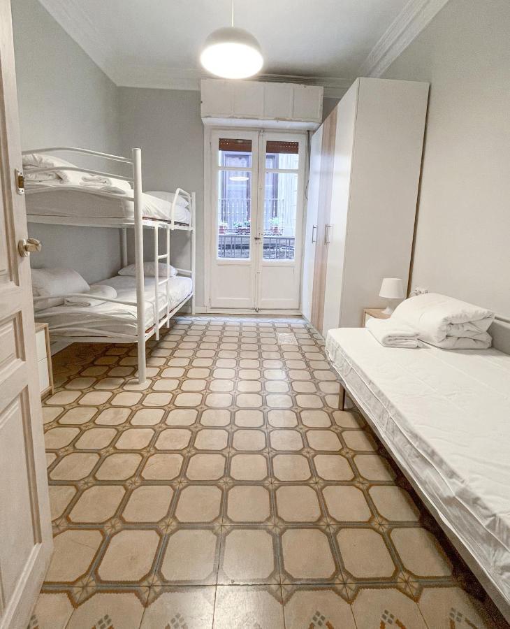 سرقسطة Az The Old Town Hostel - Coliving المظهر الخارجي الصورة