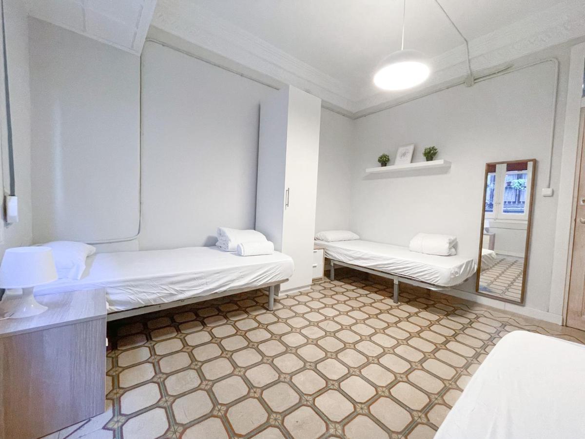 سرقسطة Az The Old Town Hostel - Coliving المظهر الخارجي الصورة